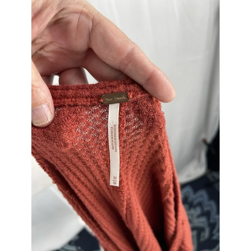 Free People Ventura Thermal Top in a Orange red waffle knit high-low hem Medium